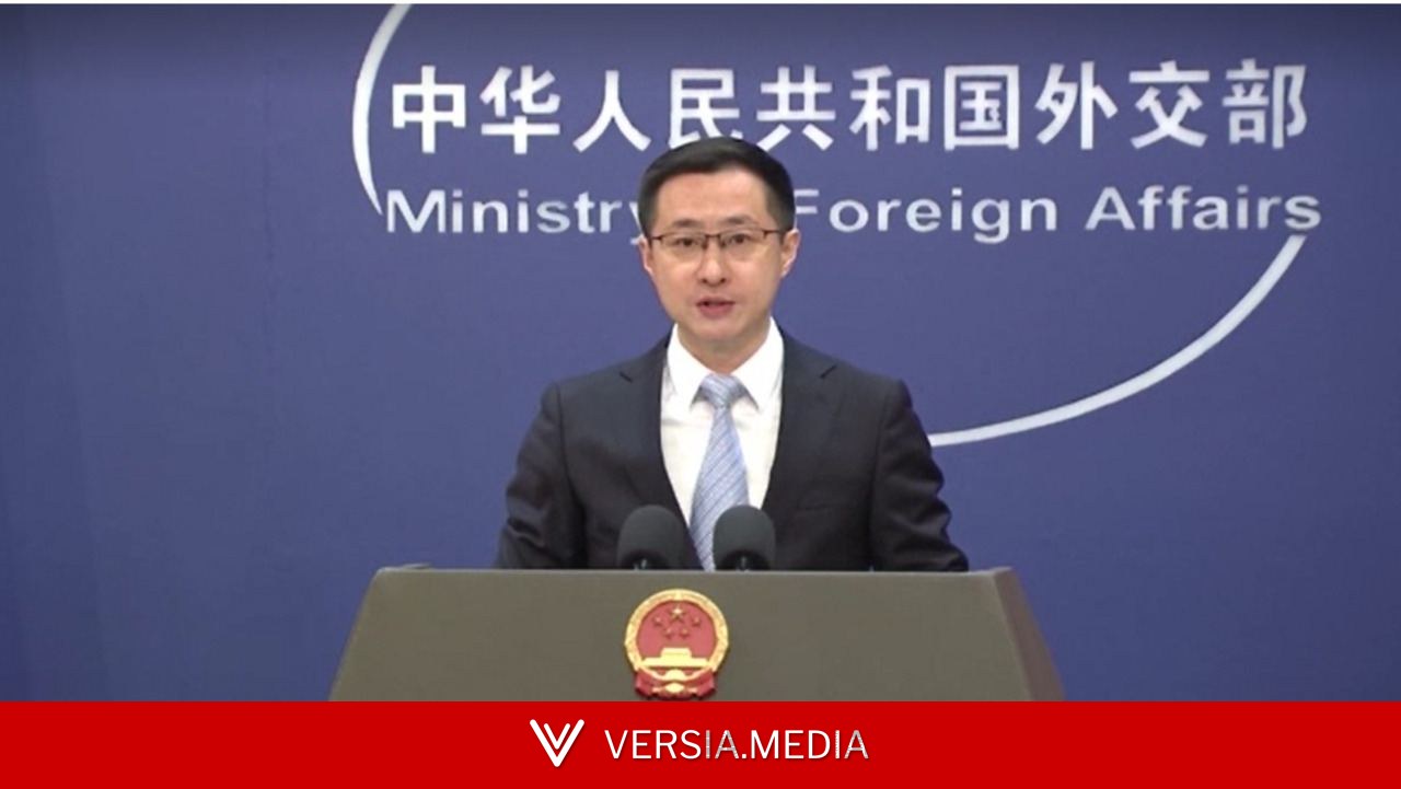 中国敦促美国和伊朗恢复霍尔木兹海峡的正常航运